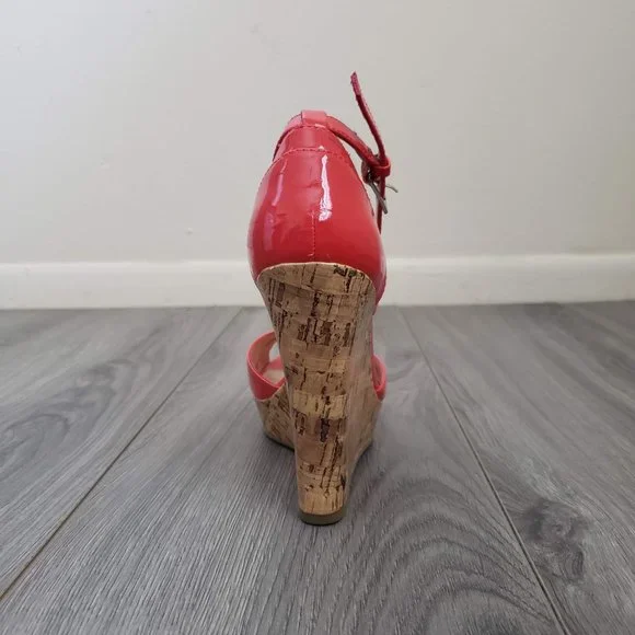 Guess Kalisa Open Toe Platform Wedge Sandals Patent Red Size 7 - Picture 7 of 12